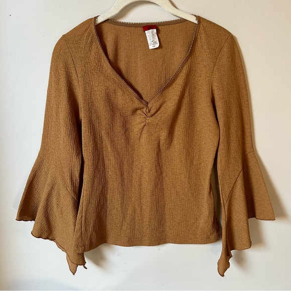 Vintage bell sleeve top - Picture 1 of 3